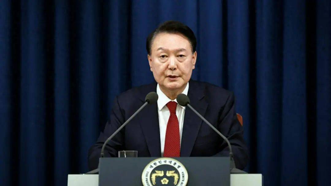 被停职后，尹锡悦讲出六个字，韩国接见中美外交官，待遇截然不同