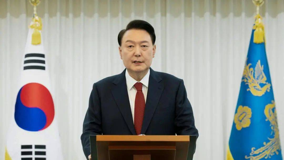 被停职后，尹锡悦讲出六个字，韩国接见中美外交官，待遇截然不同