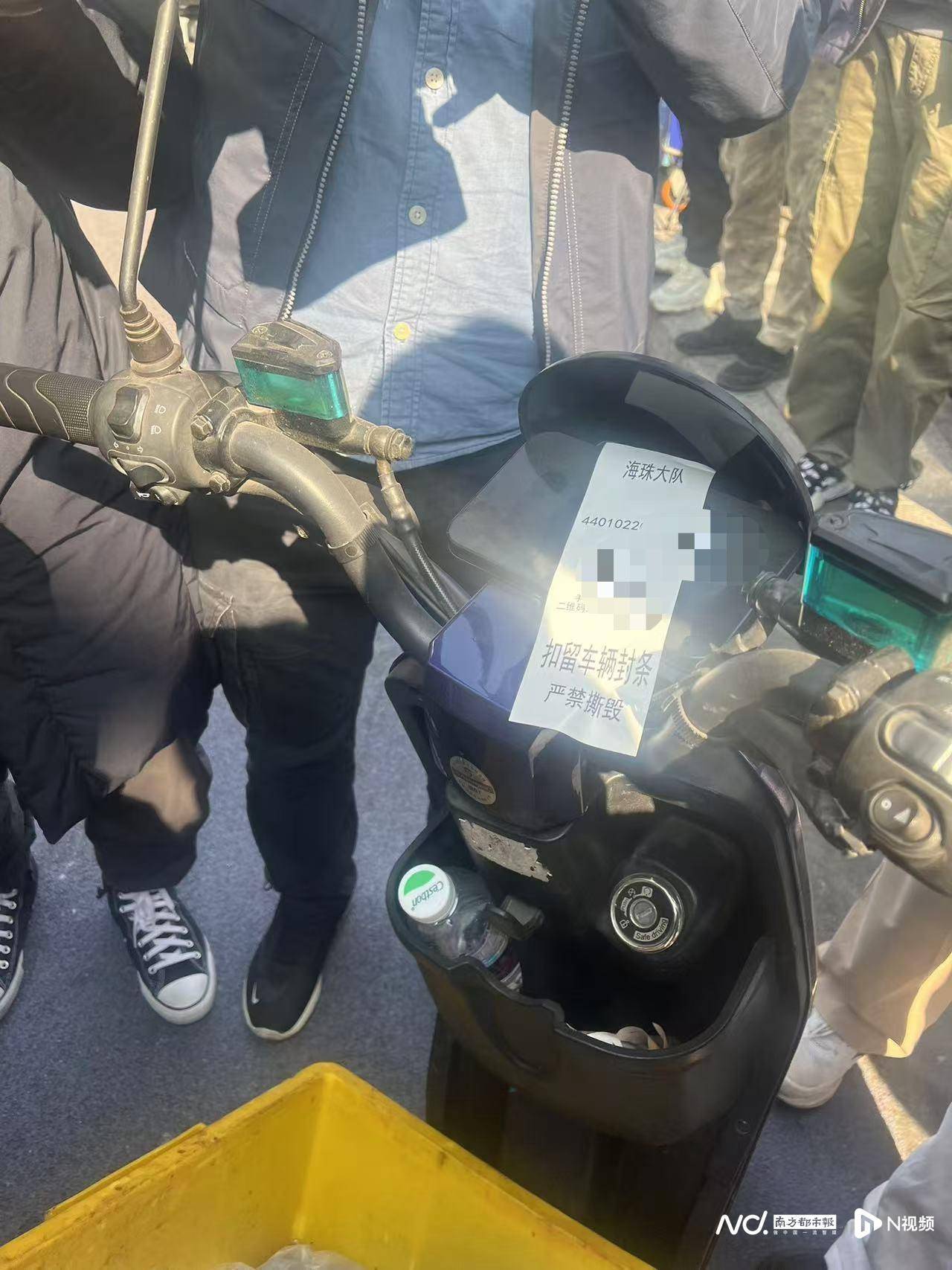 直击广州“电鸡”新规实施首日：无牌上路扣车，未戴头盔罚款