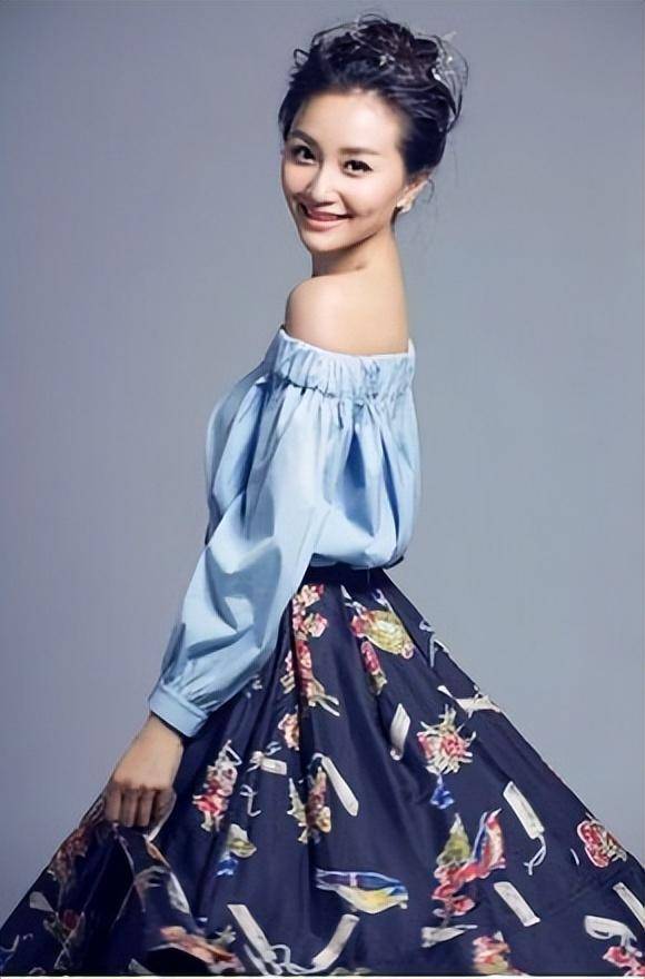 演完赵丽颖闺蜜，又演于和伟老婆，39岁的她年轻时是个氧气大美女