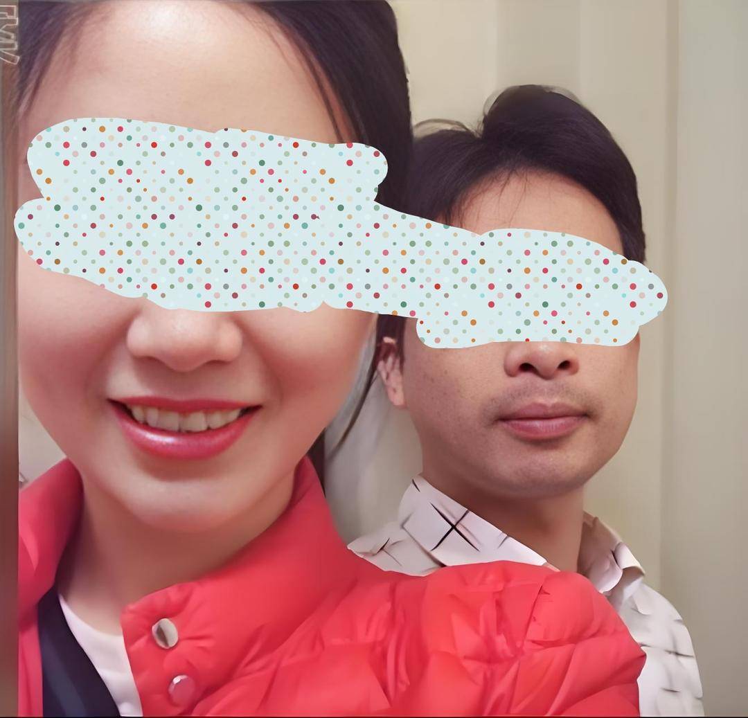 翟欣欣涉嫌敲诈勒索案明日开庭，聊天记录透露悲剧发生始末