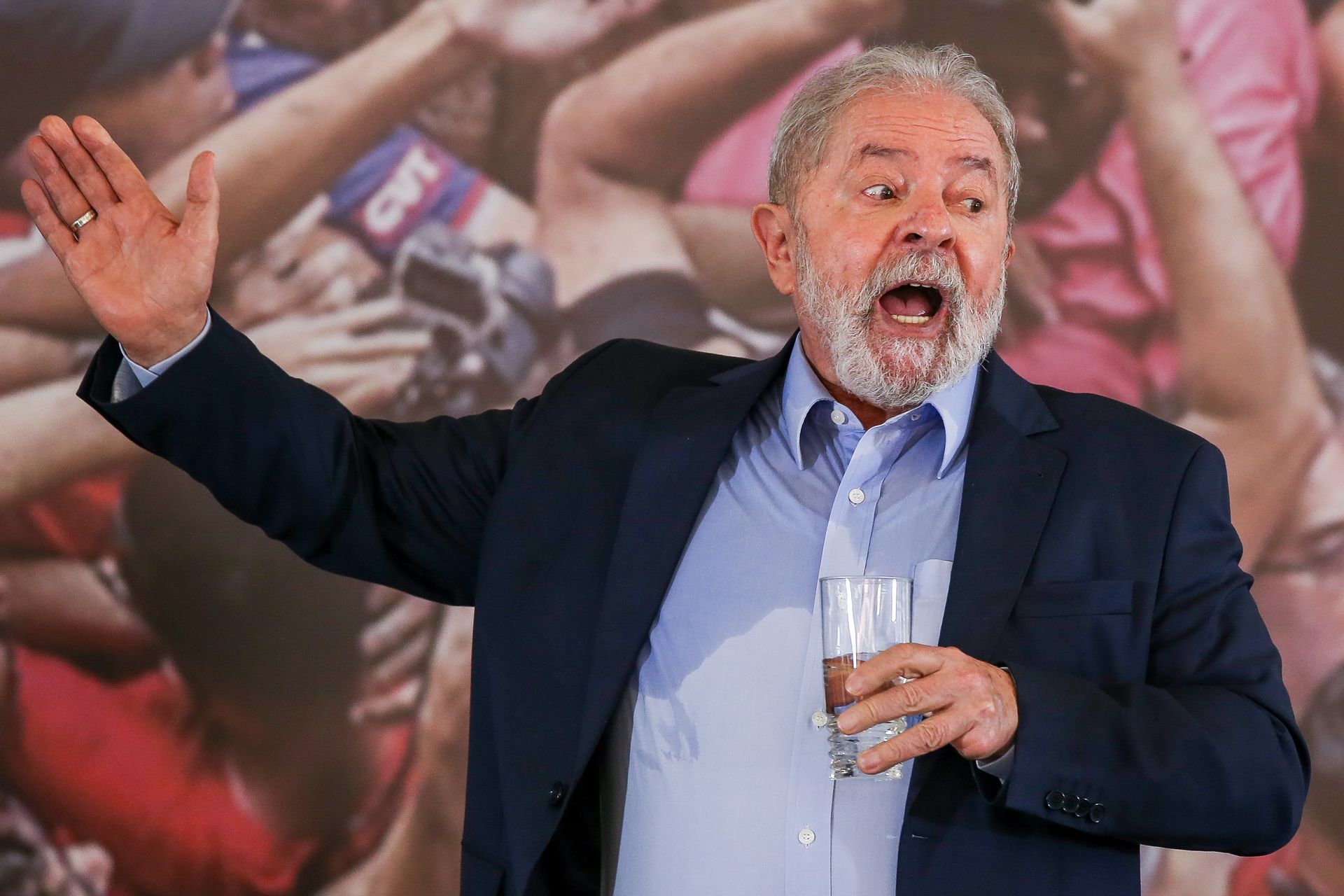 LULA(鲁朗小镇海拔多少米)
