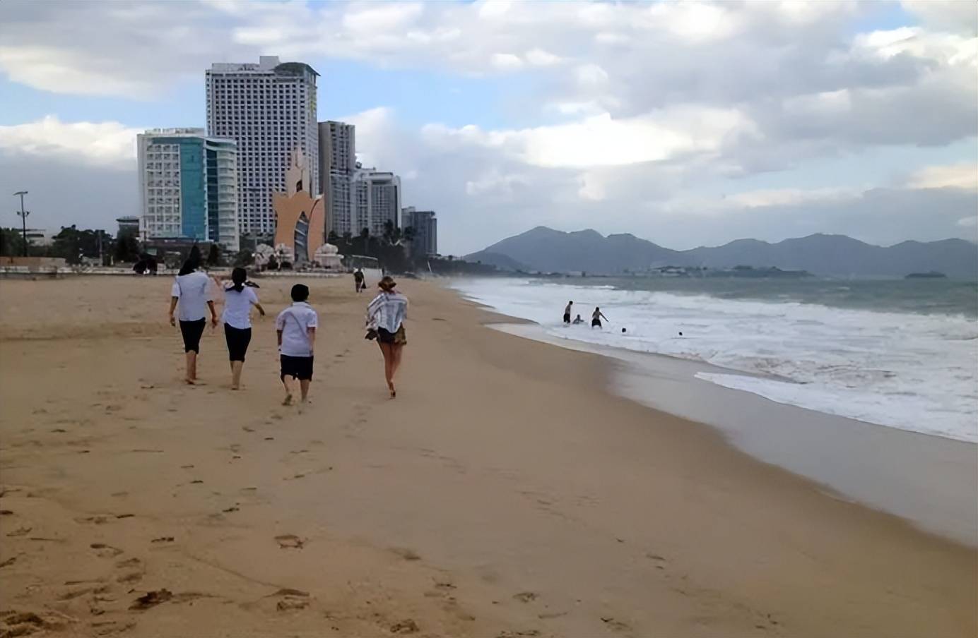外汇流出(外汇流出流入什么意思)